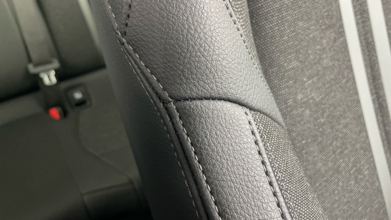 BMW 1 Series 118i [136] Sport 5dr Step Auto [Live Cockpit Pro] Petrol Hatchback